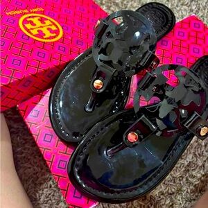 Sandals tory burch